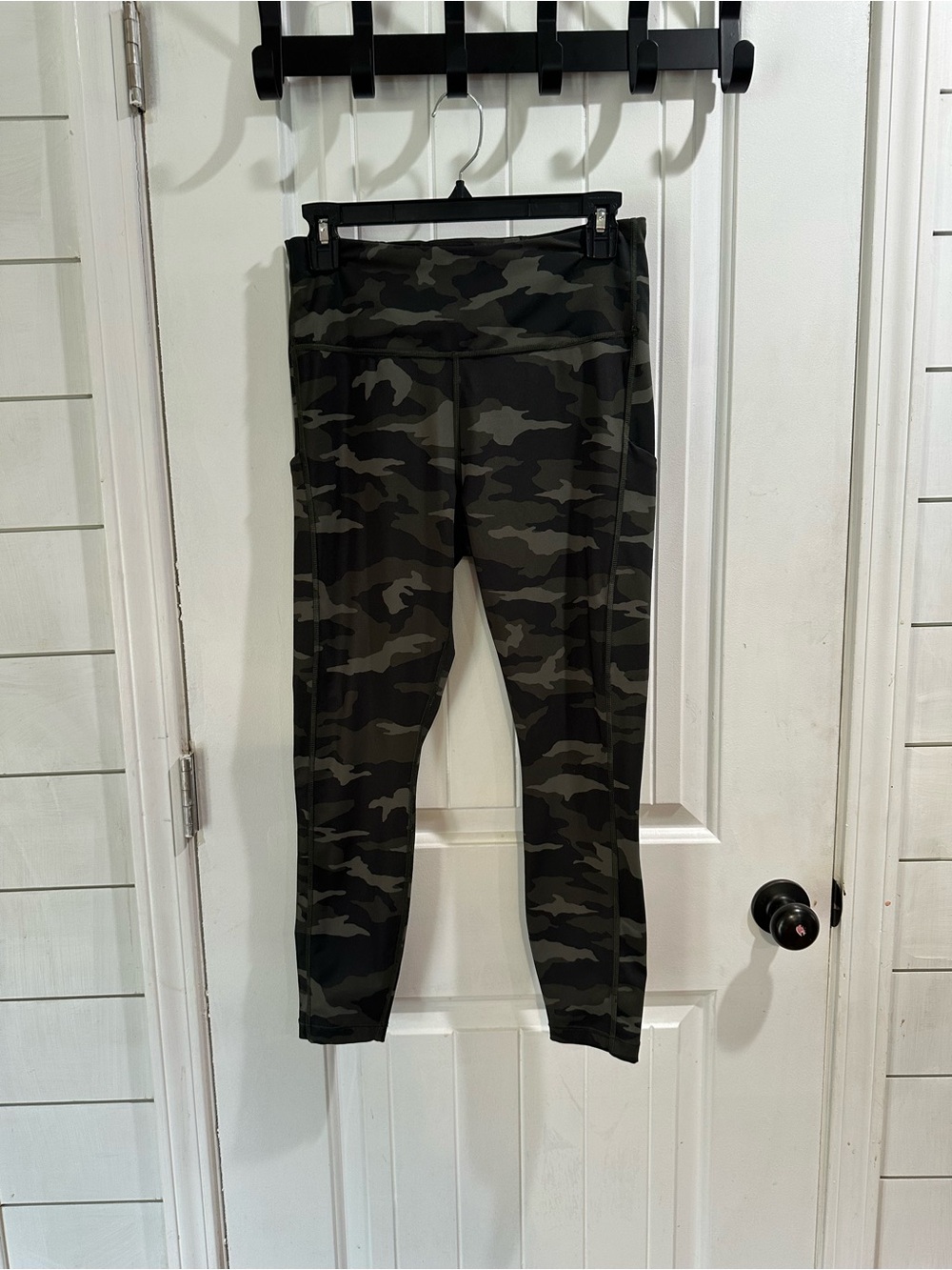 Athleta Olive Green Camo High-Waist Leggings 7/8